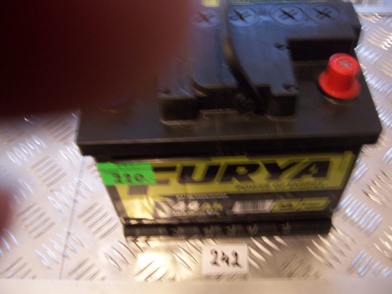 Akumulator FURYA 44Ah 380A P+207x175x175